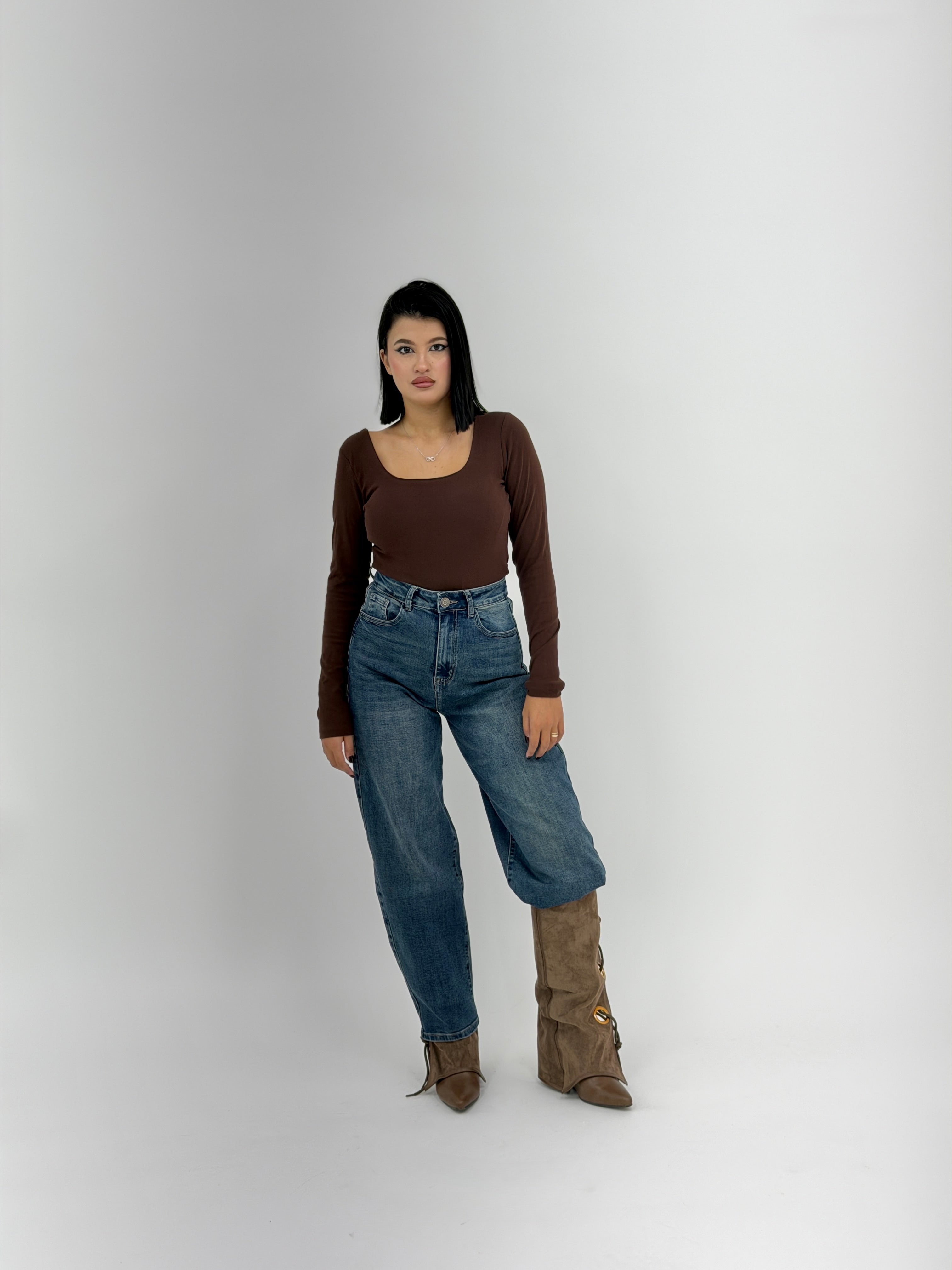 BODY CONTENITIVO AISHA