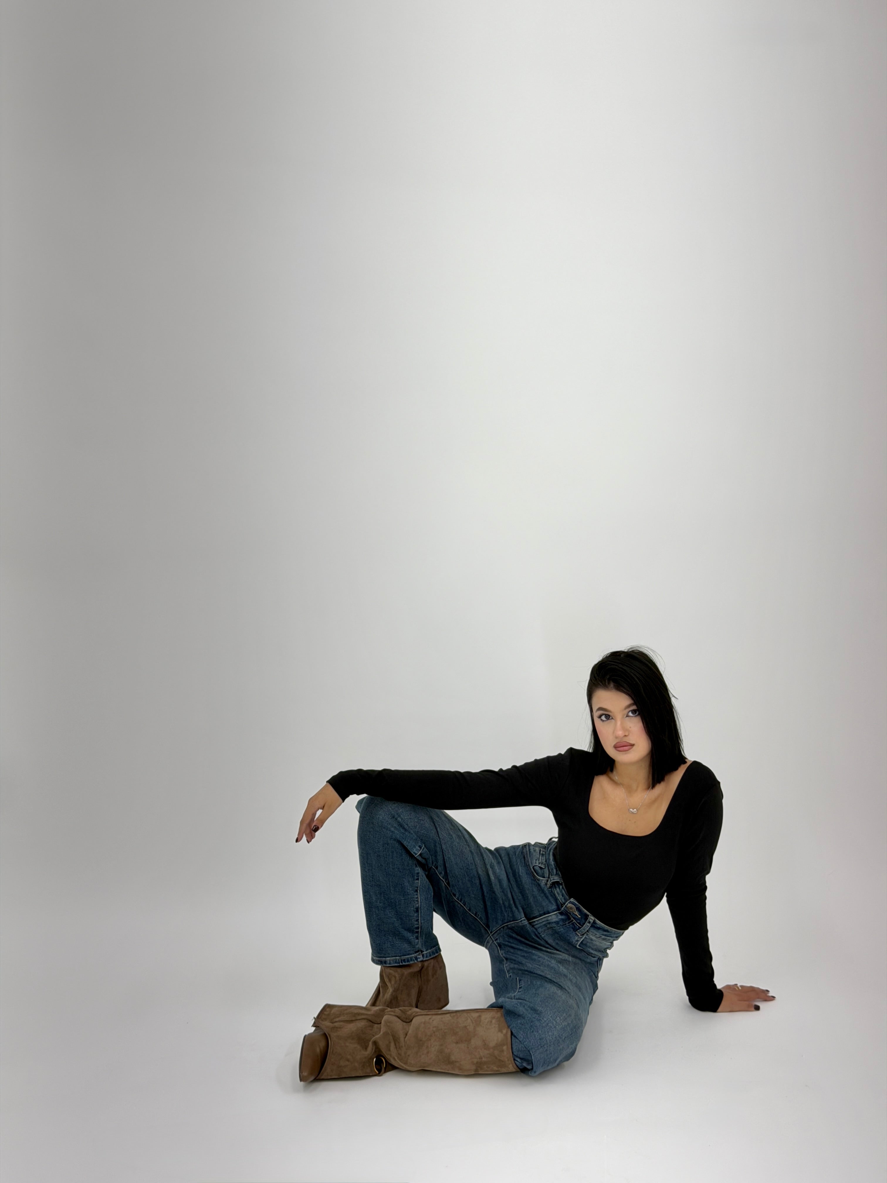 BODY CONTENITIVO AISHA