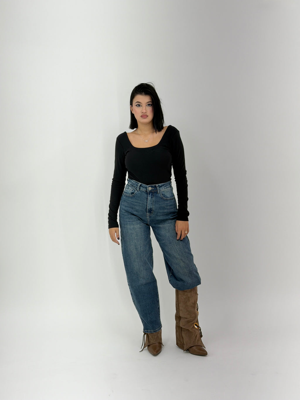 BODY CONTENITIVO AISHA