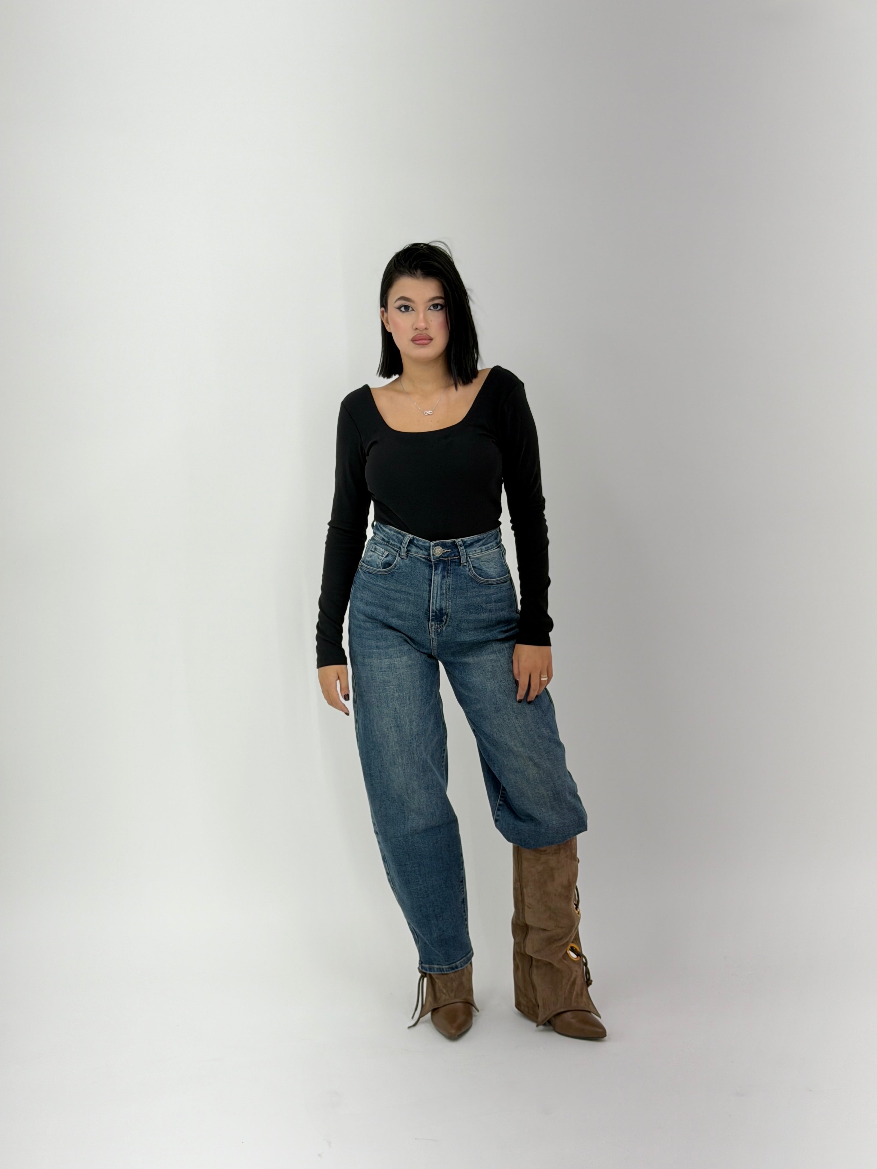 BODY CONTENITIVO AISHA
