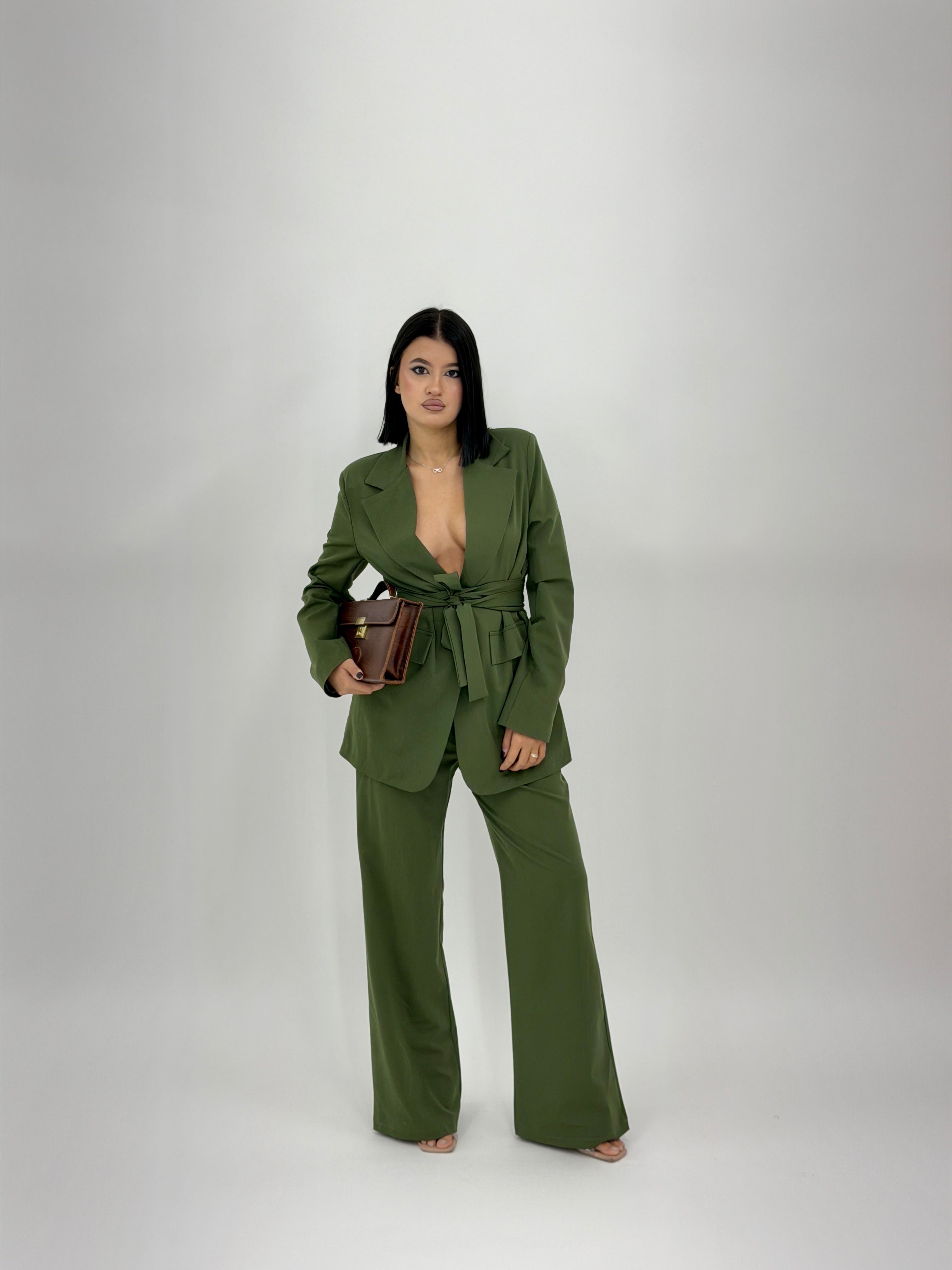 TAILLEUR AURA