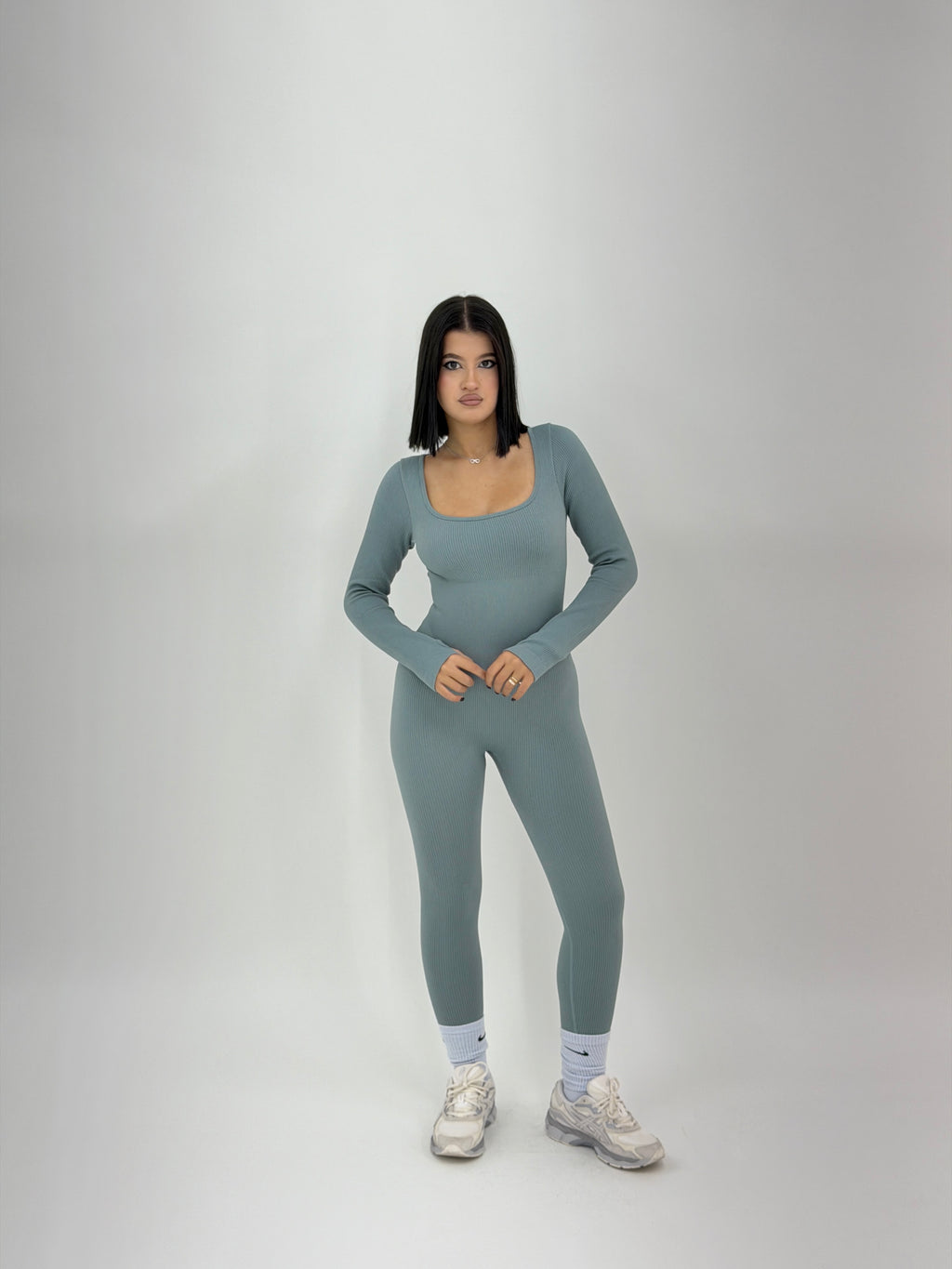 JUMPSUIT MODELLANTE