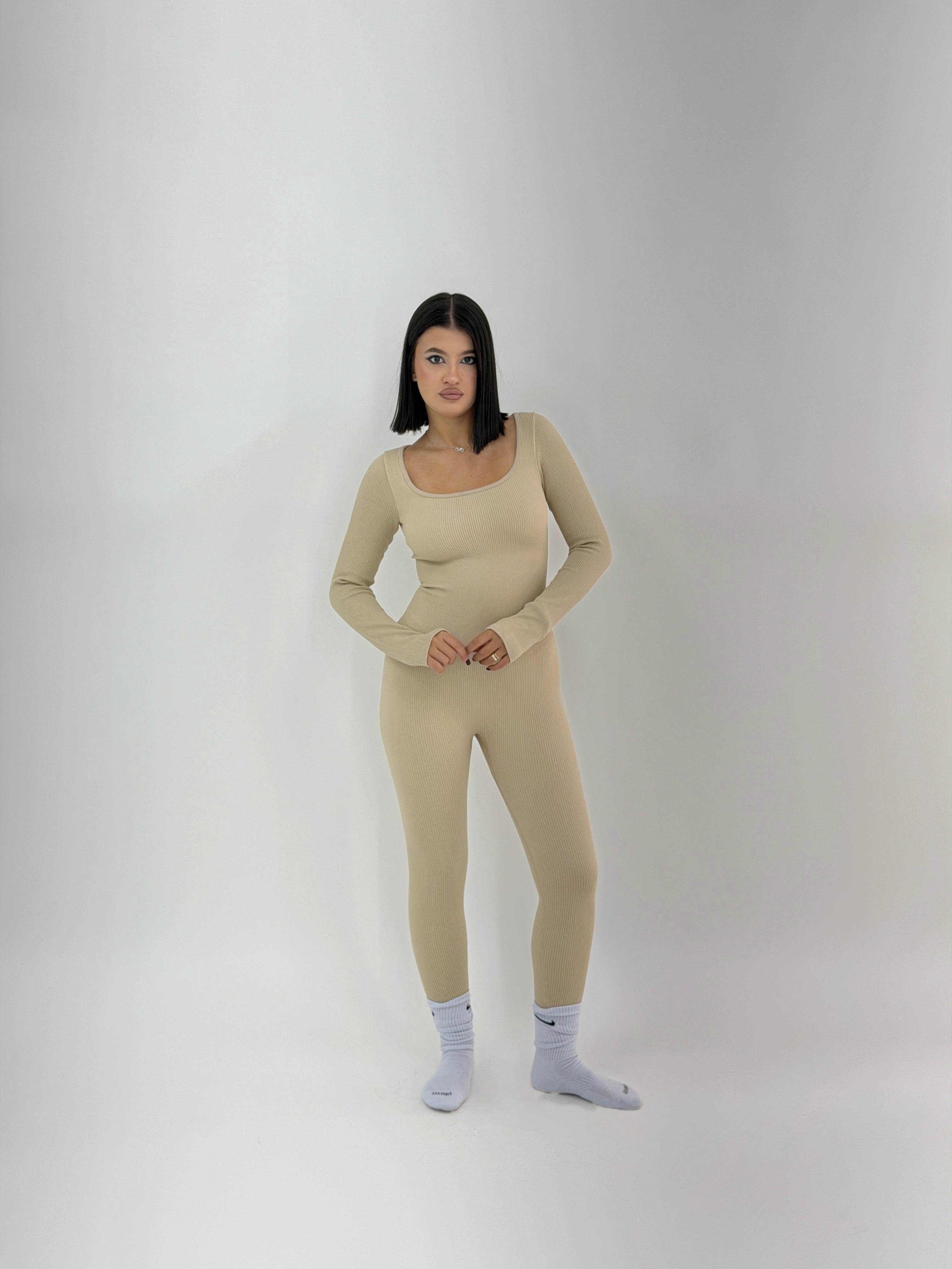 JUMPSUIT MODELLANTE