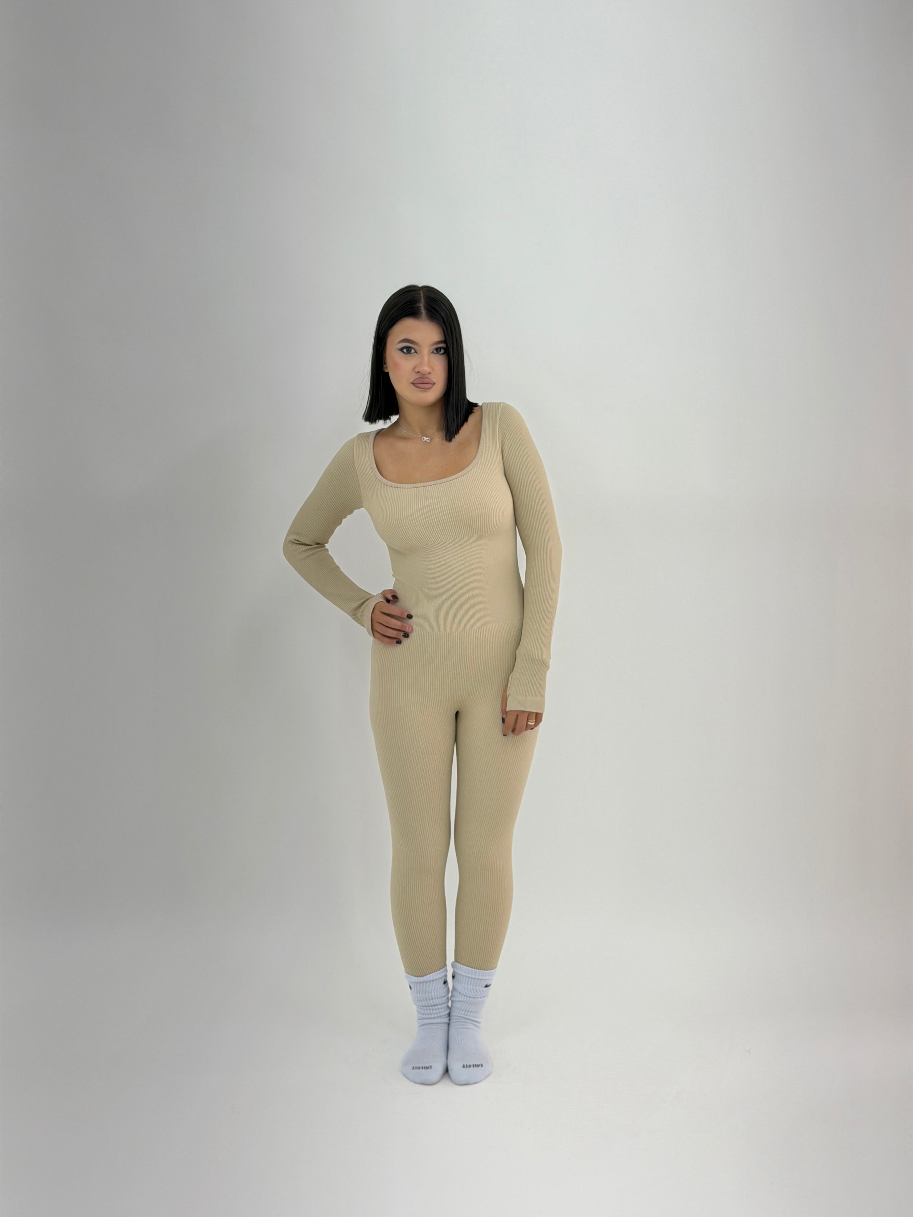 JUMPSUIT MODELLANTE